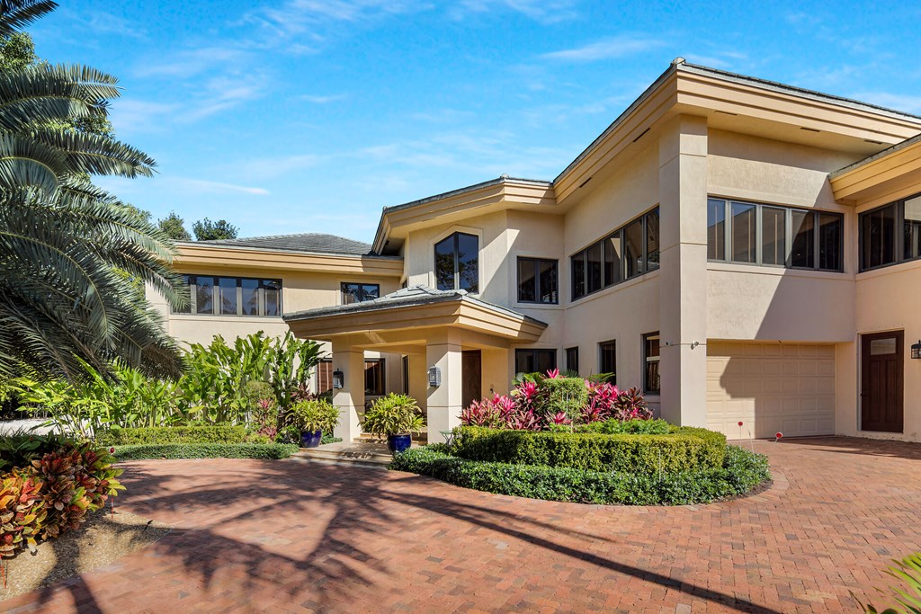 600 Coral Lane
