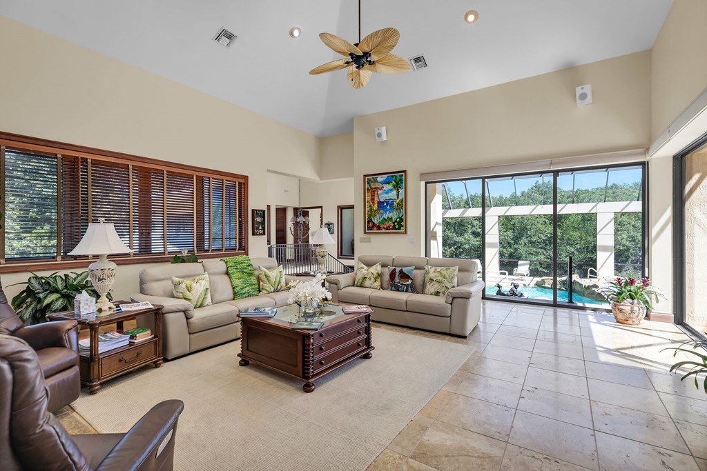 600 Coral Lane