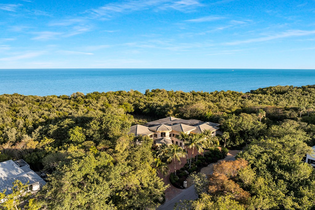 600 Coral Lane