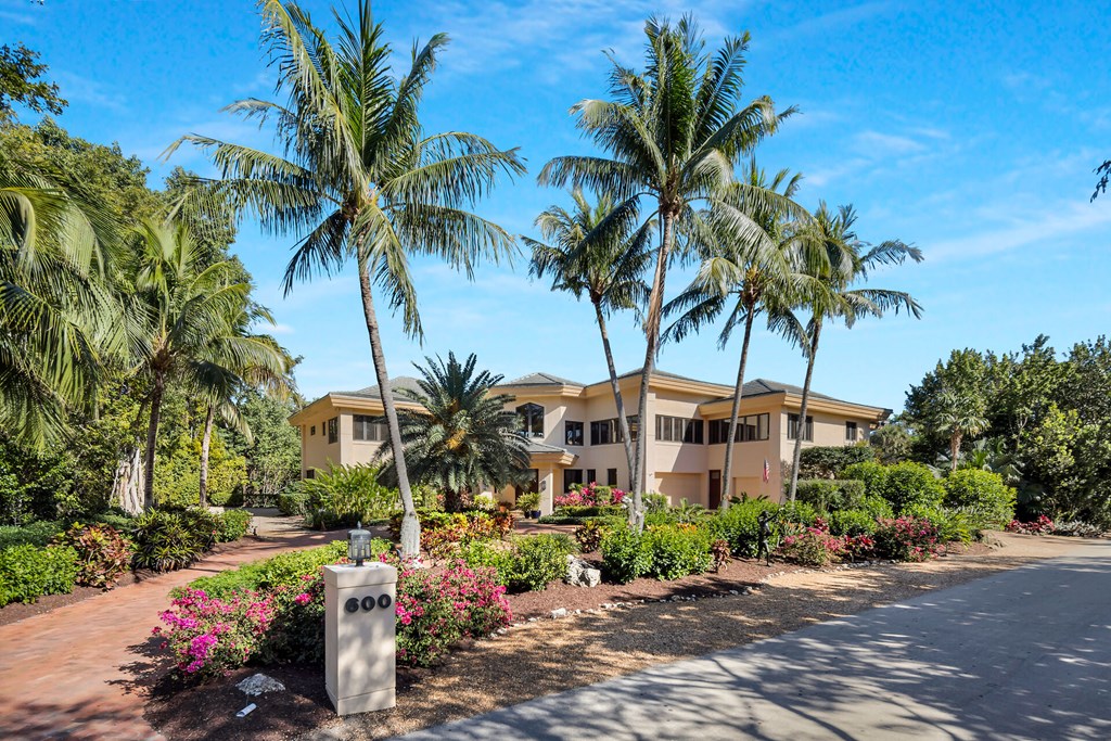 600 Coral Lane
