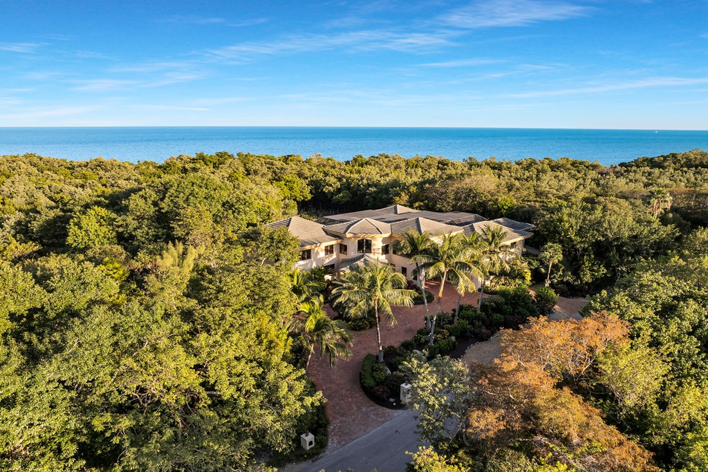 600 Coral Lane