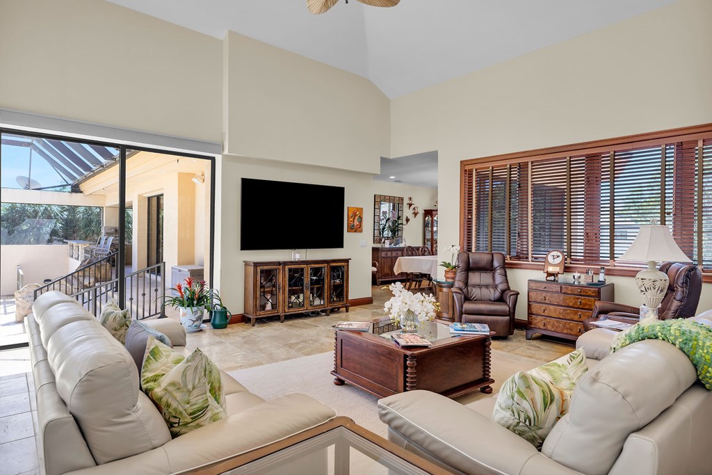 600 Coral Lane