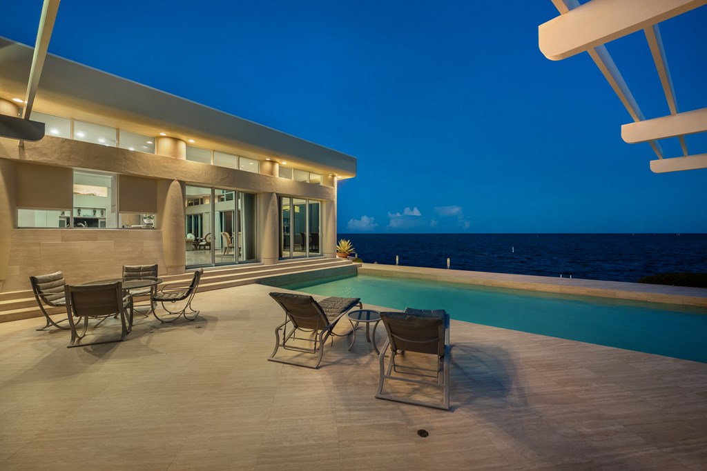 26 Angelfish Cay Drive