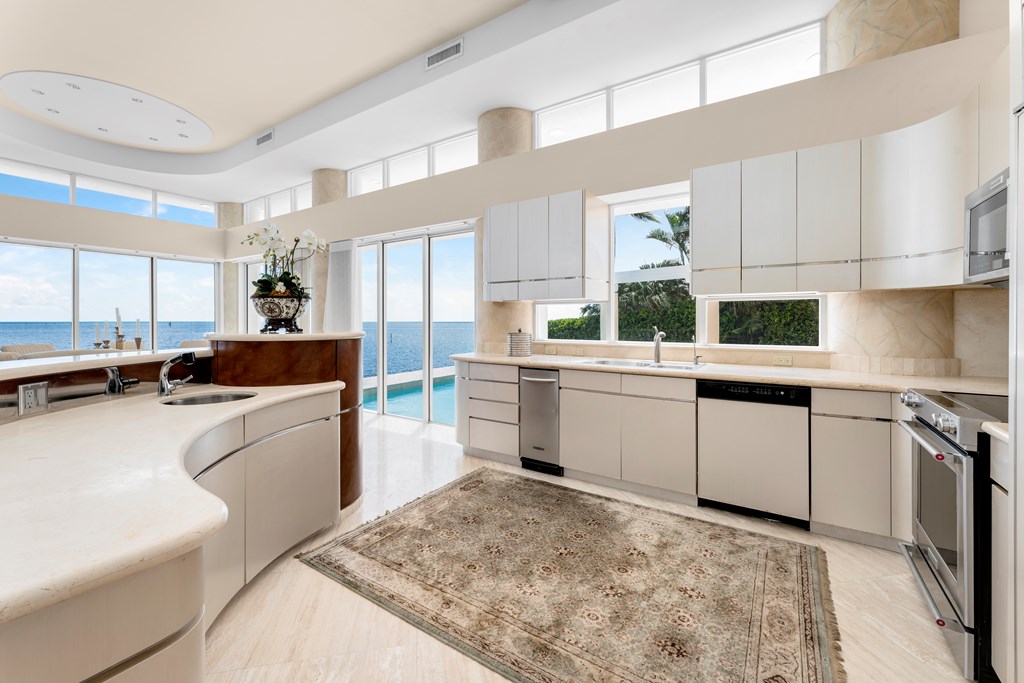 26 Angelfish Cay Drive