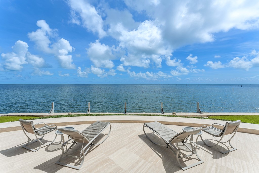 26 Angelfish Cay Drive