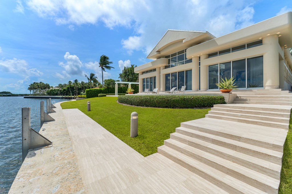 26 Angelfish Cay Drive