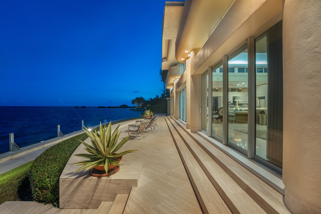 26 Angelfish Cay Drive