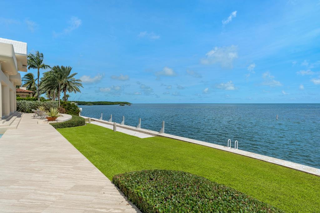 26 Angelfish Cay Drive