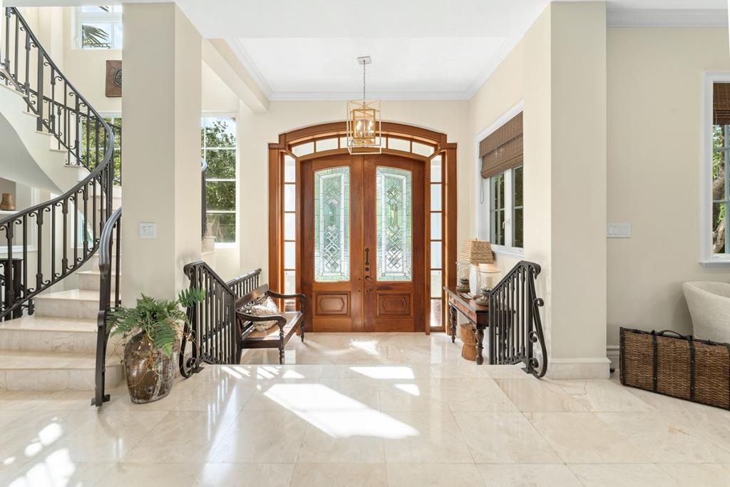 22 Harbor Island Drive