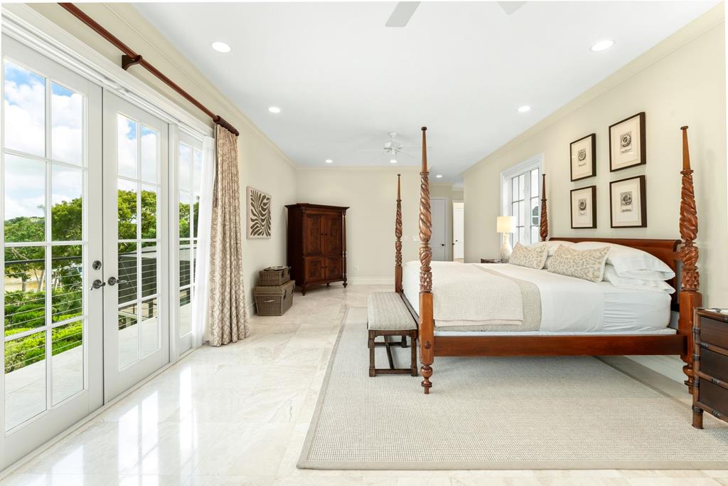 22 Harbor Island Drive