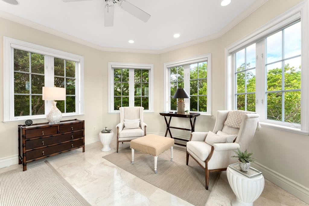 22 Harbor Island Drive