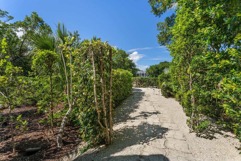 22 Harbor Island Drive