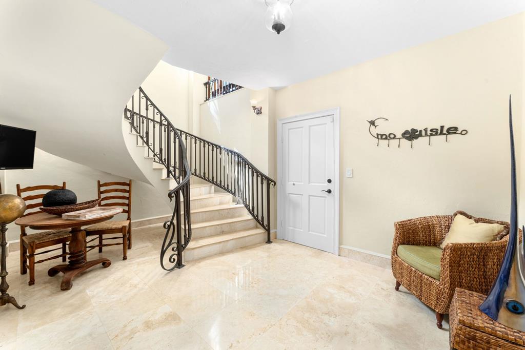 22 Harbor Island Drive