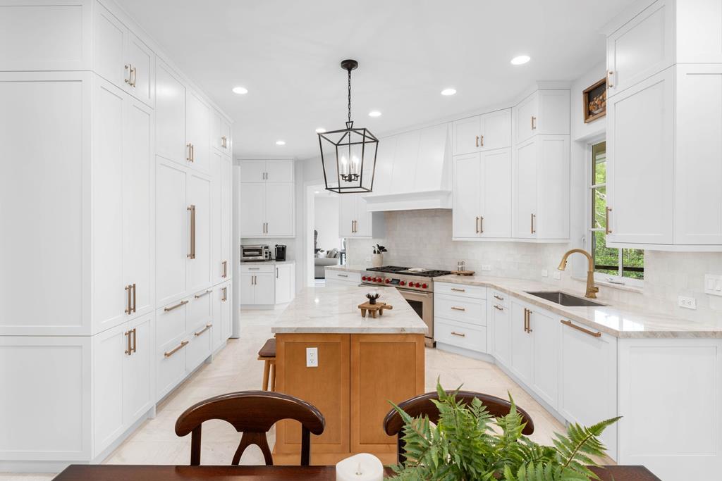 22 Harbor Island Drive