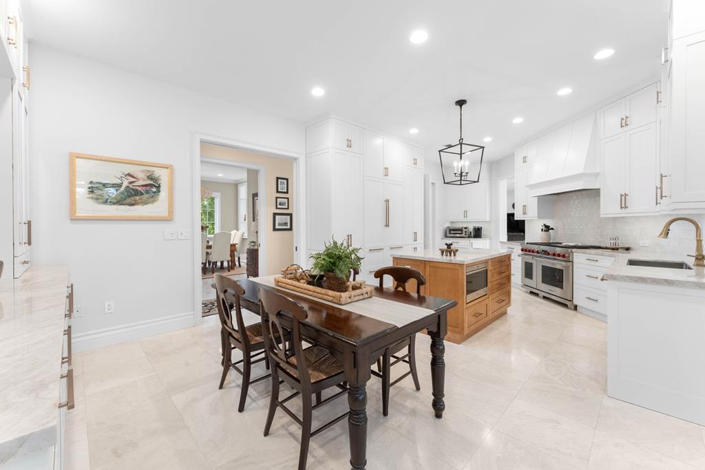 22 Harbor Island Drive