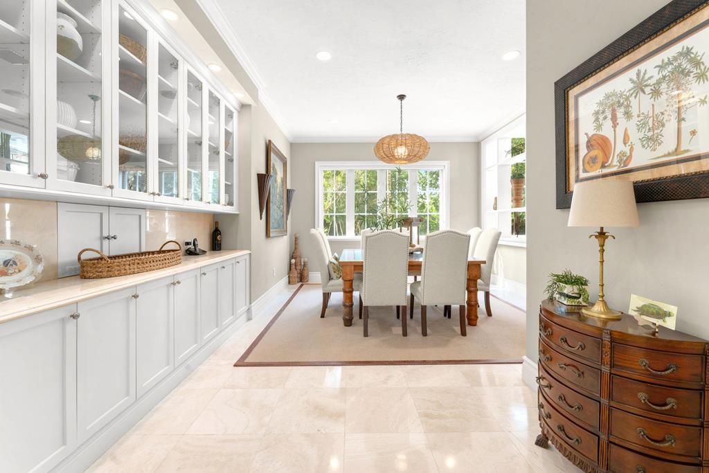 22 Harbor Island Drive