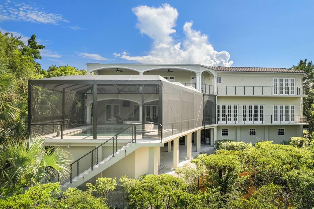 22 Harbor Island Drive