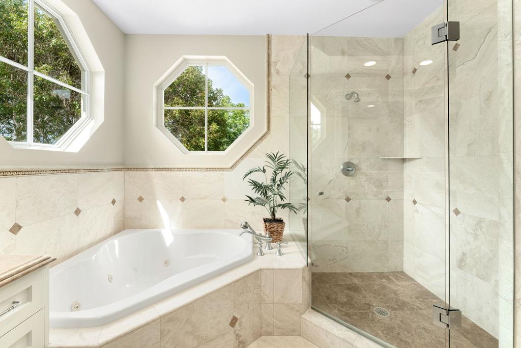 22 Harbor Island Drive