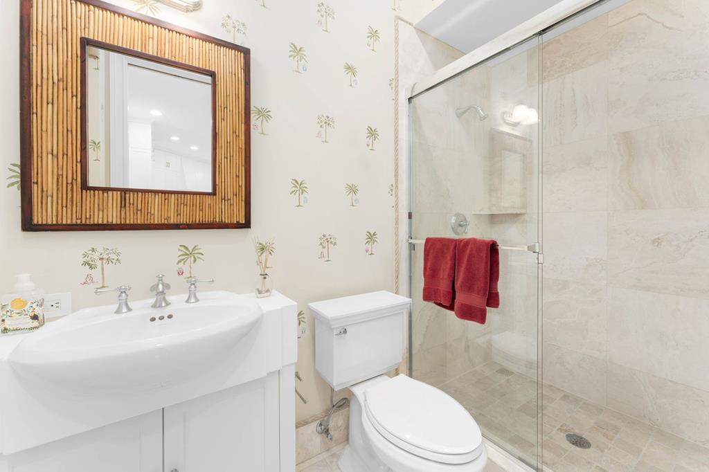 22 Harbor Island Drive