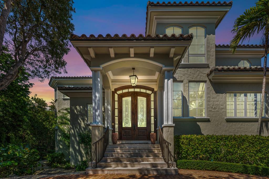 22 Harbor Island Drive