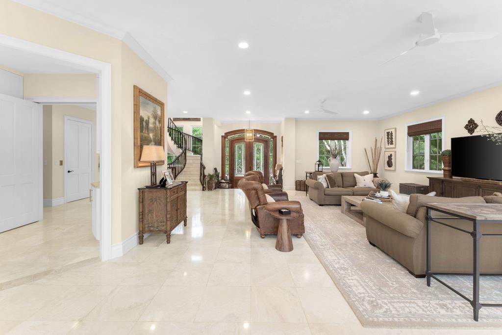 22 Harbor Island Drive