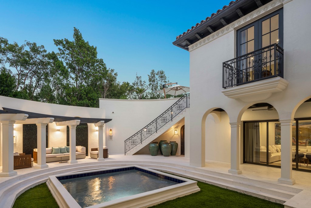 21 South Bridge Lane