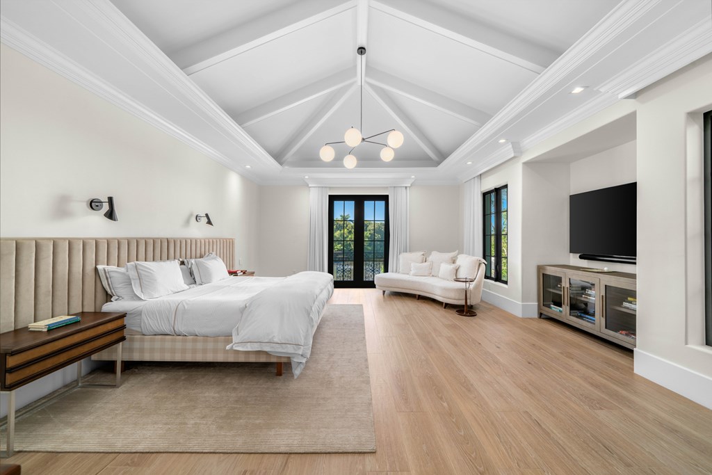 21 South Bridge Lane