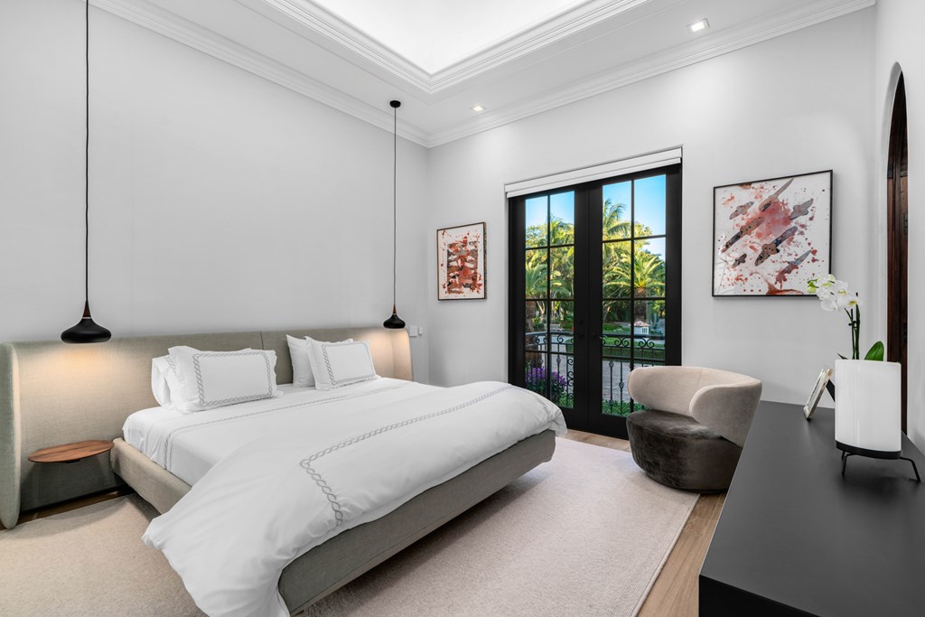 21 South Bridge Lane