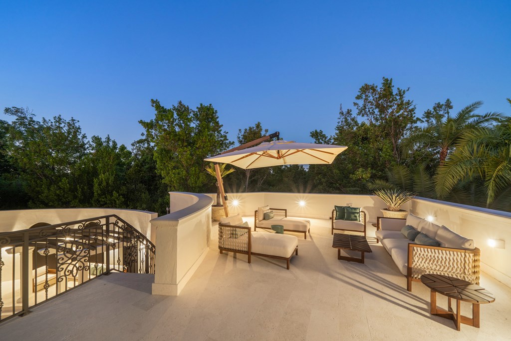 21 South Bridge Lane