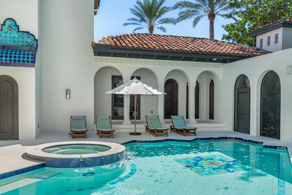 21 South Bridge Lane