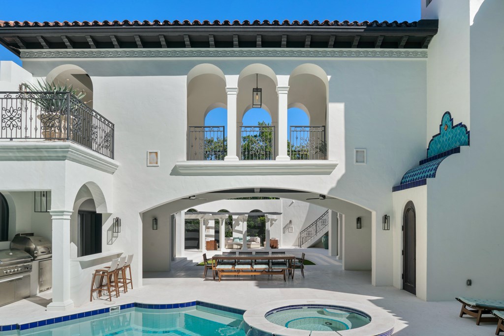 21 South Bridge Lane