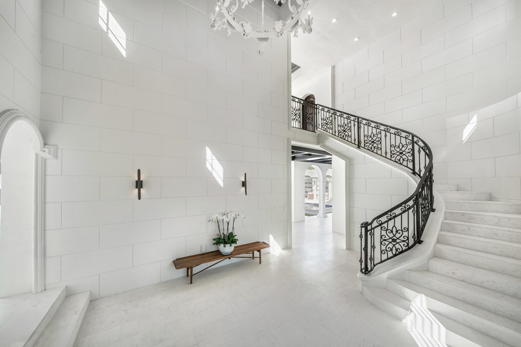 21 South Bridge Lane