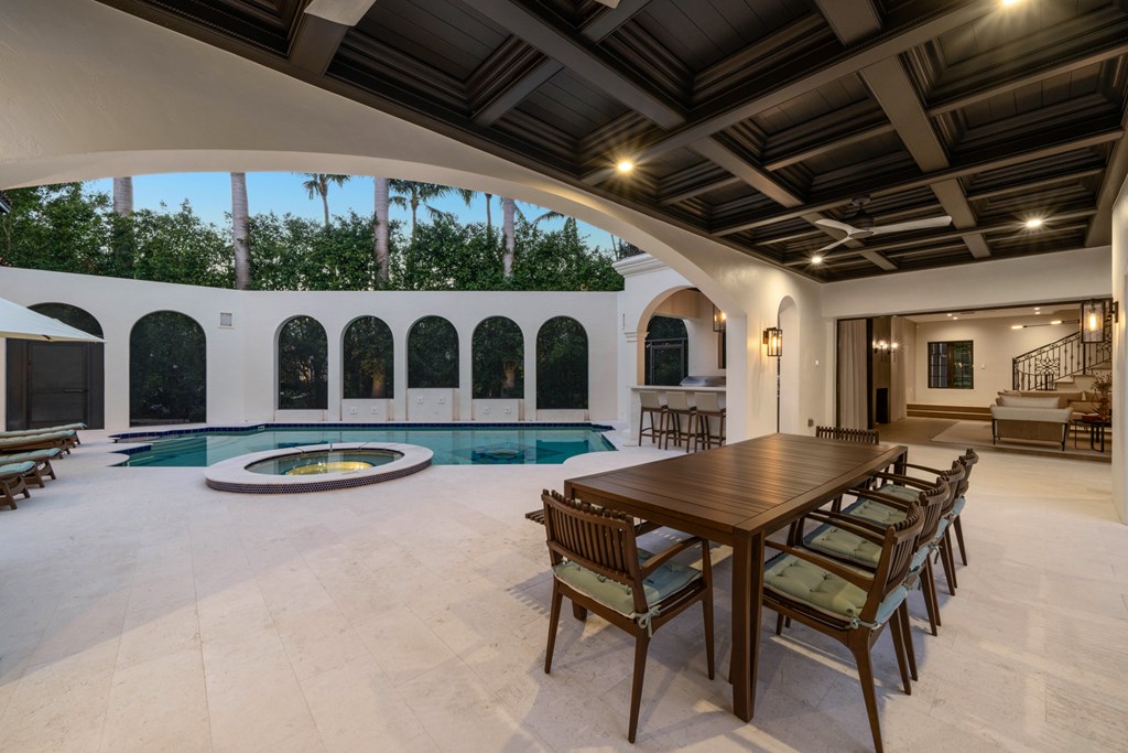 21 South Bridge Lane