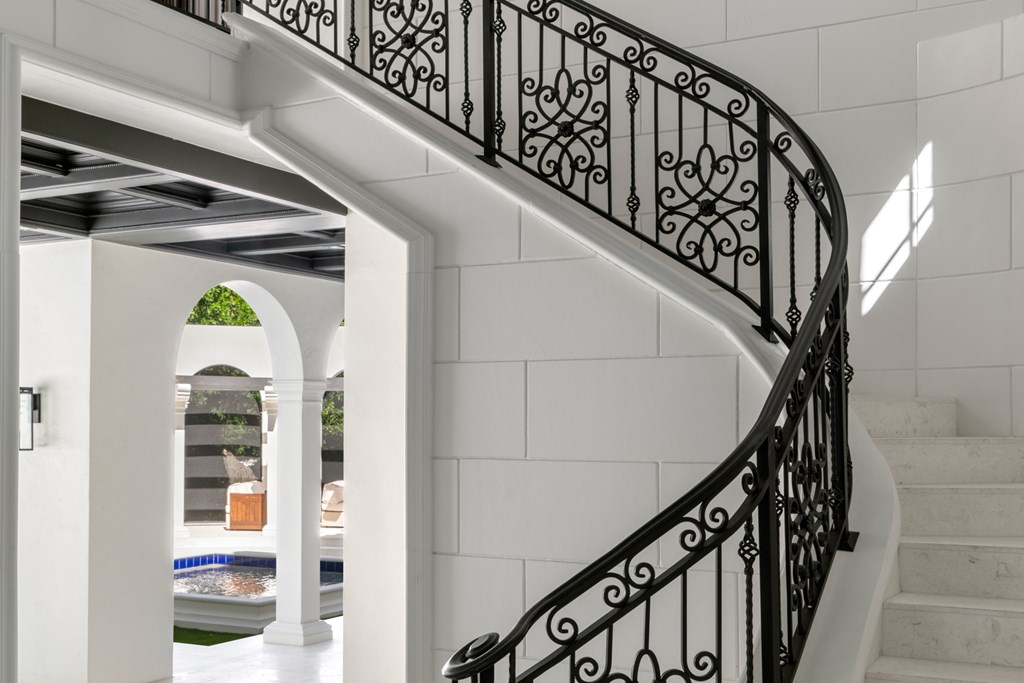 21 South Bridge Lane