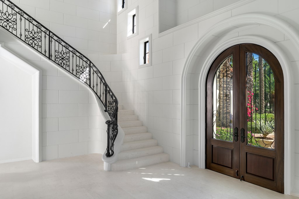 21 South Bridge Lane