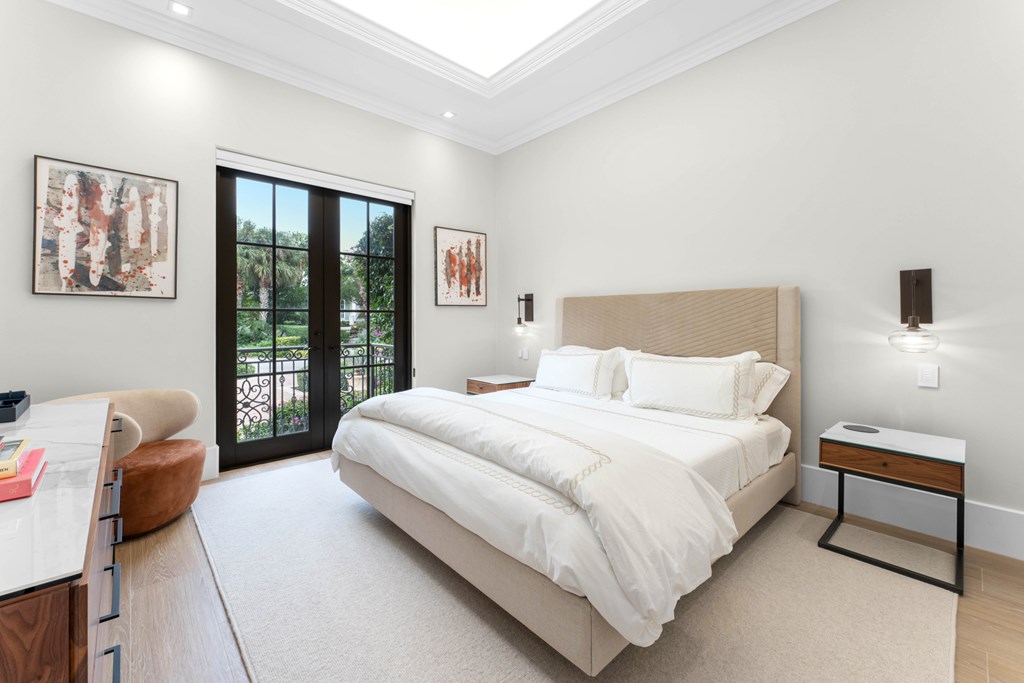 21 South Bridge Lane