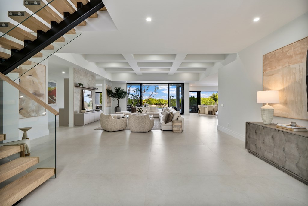 43 Cardinal Lane