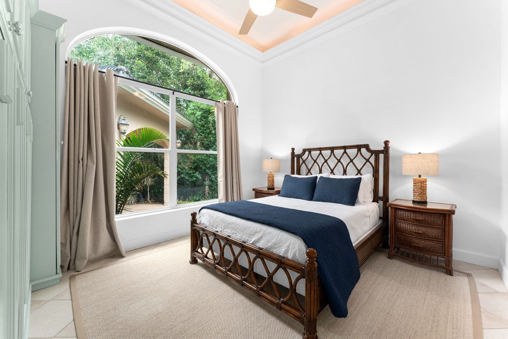 15 Thatch Palm Way