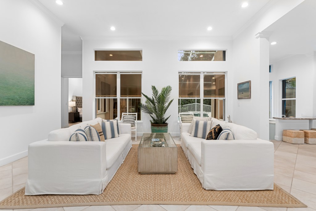 15 Thatch Palm Way