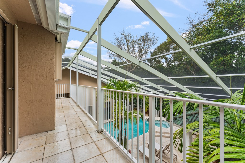 15 Thatch Palm Way