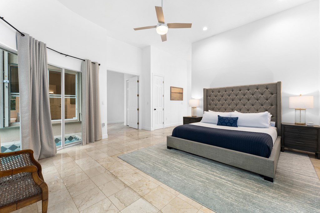 15 Thatch Palm Way