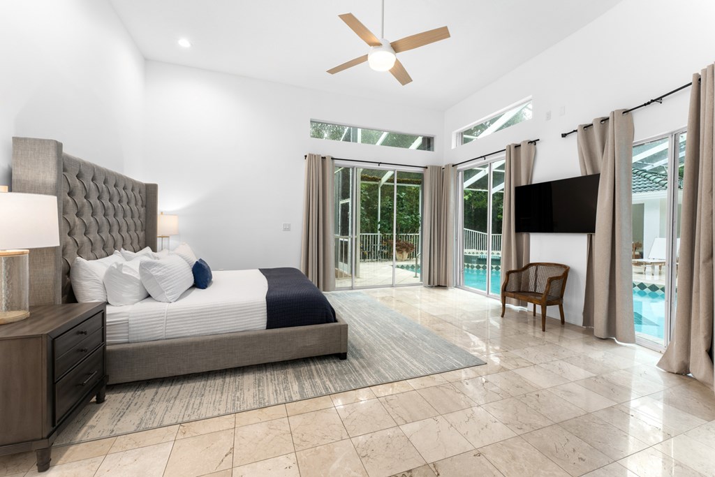 15 Thatch Palm Way