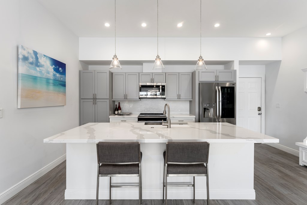 3-4 Anchor Drive