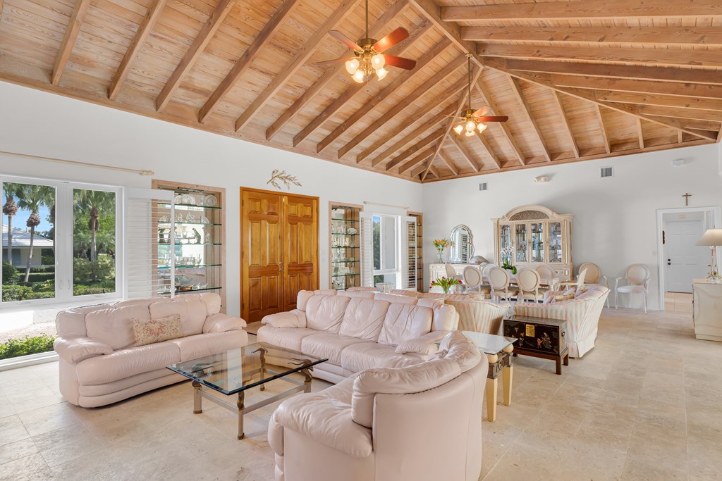 19 Country Club Road