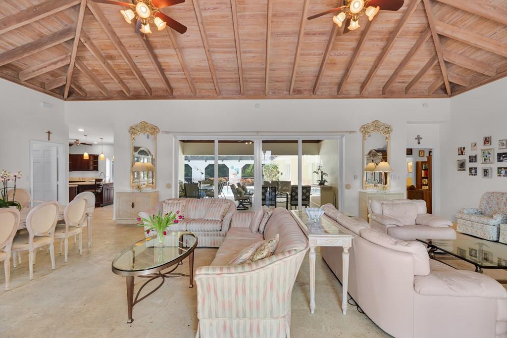19 Country Club Road
