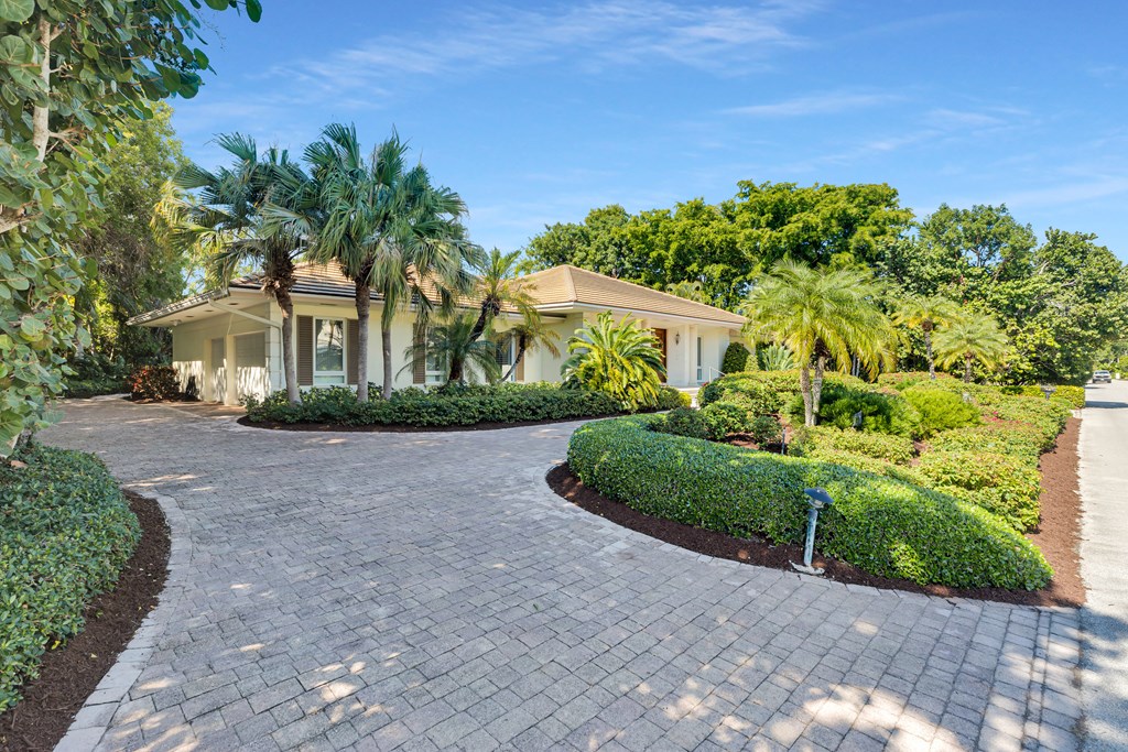 19 Country Club Road