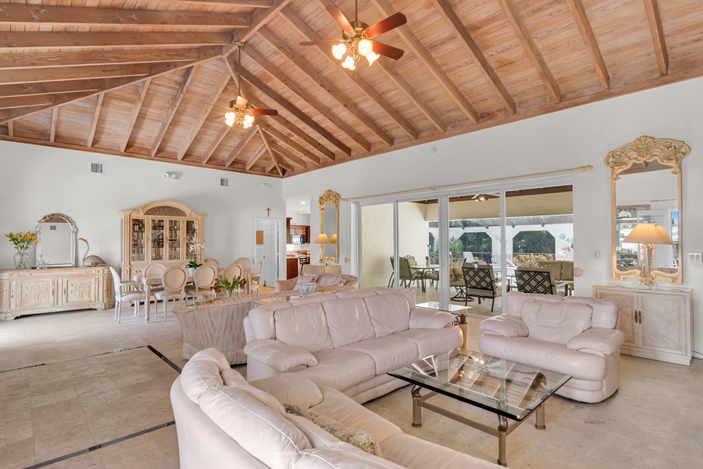 19 Country Club Road