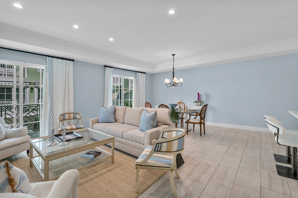 1 Residence Lane 215