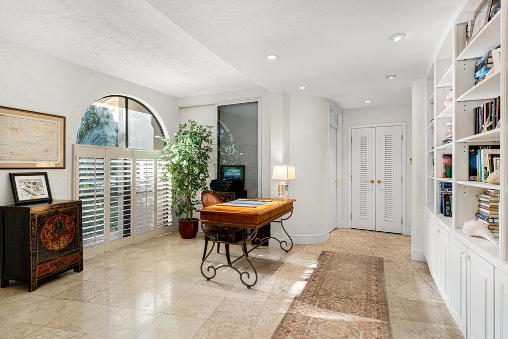 5 South Pelican Drive