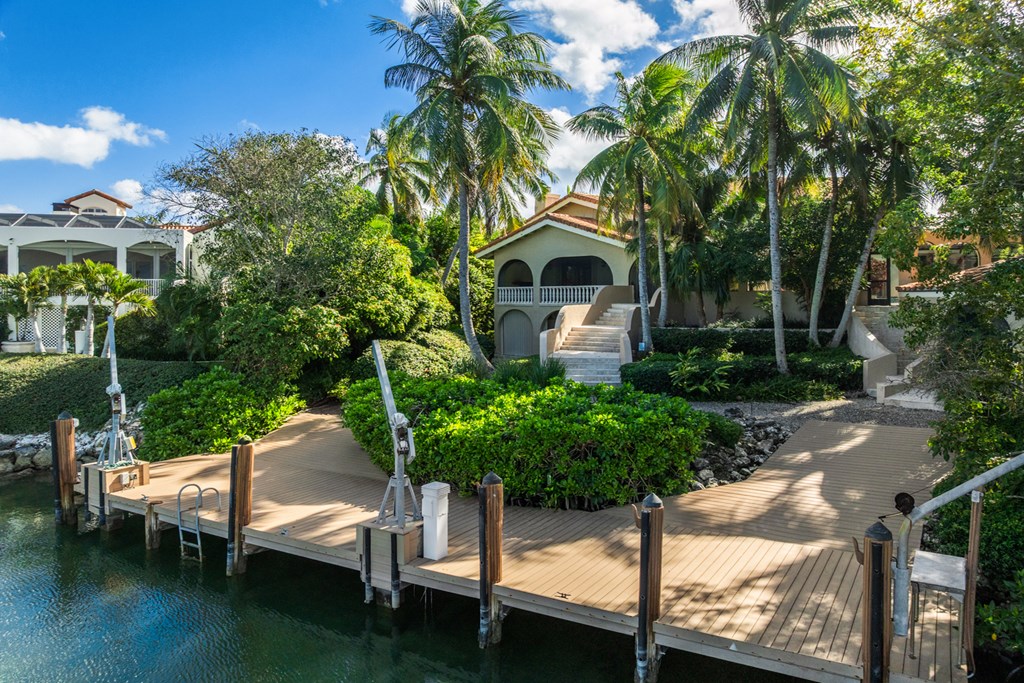 5 South Pelican Drive